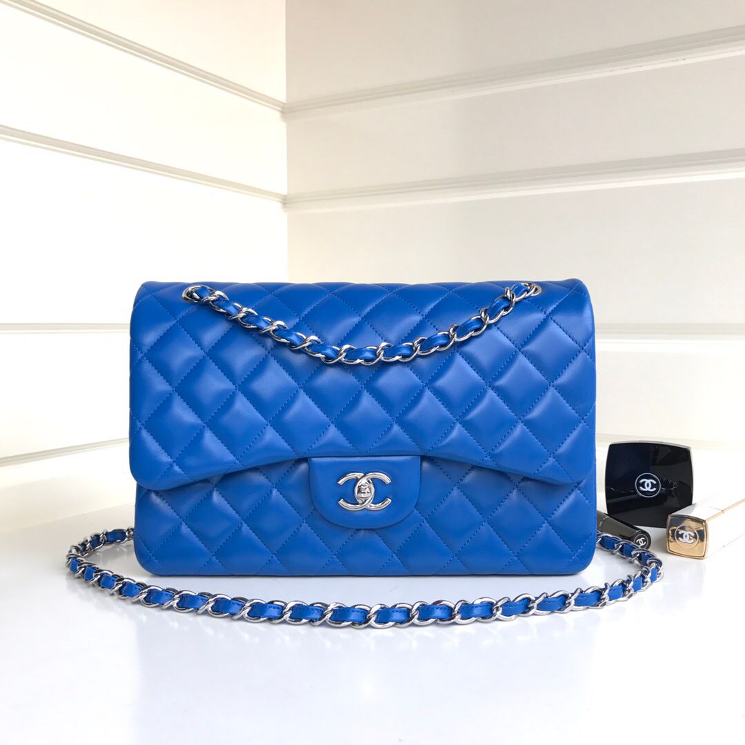 Upgraded version A1113 So beautiful that no one has friends CF Classic rhombus series Original lambskin small buckle version Professionally customized heavyweight hardware shoulder straps Handmade wiring Matching with same color lining Exquisite hot stamp