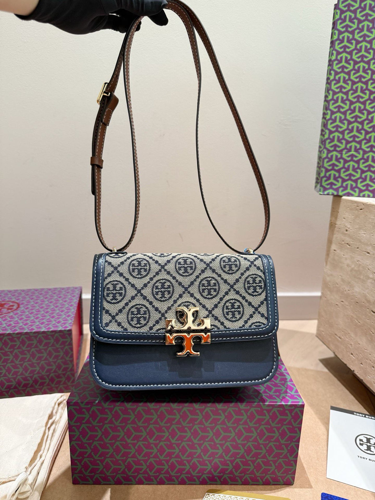 Folding Box Tory Burch Eleanor Series Small Gold Brick Underarm Bag