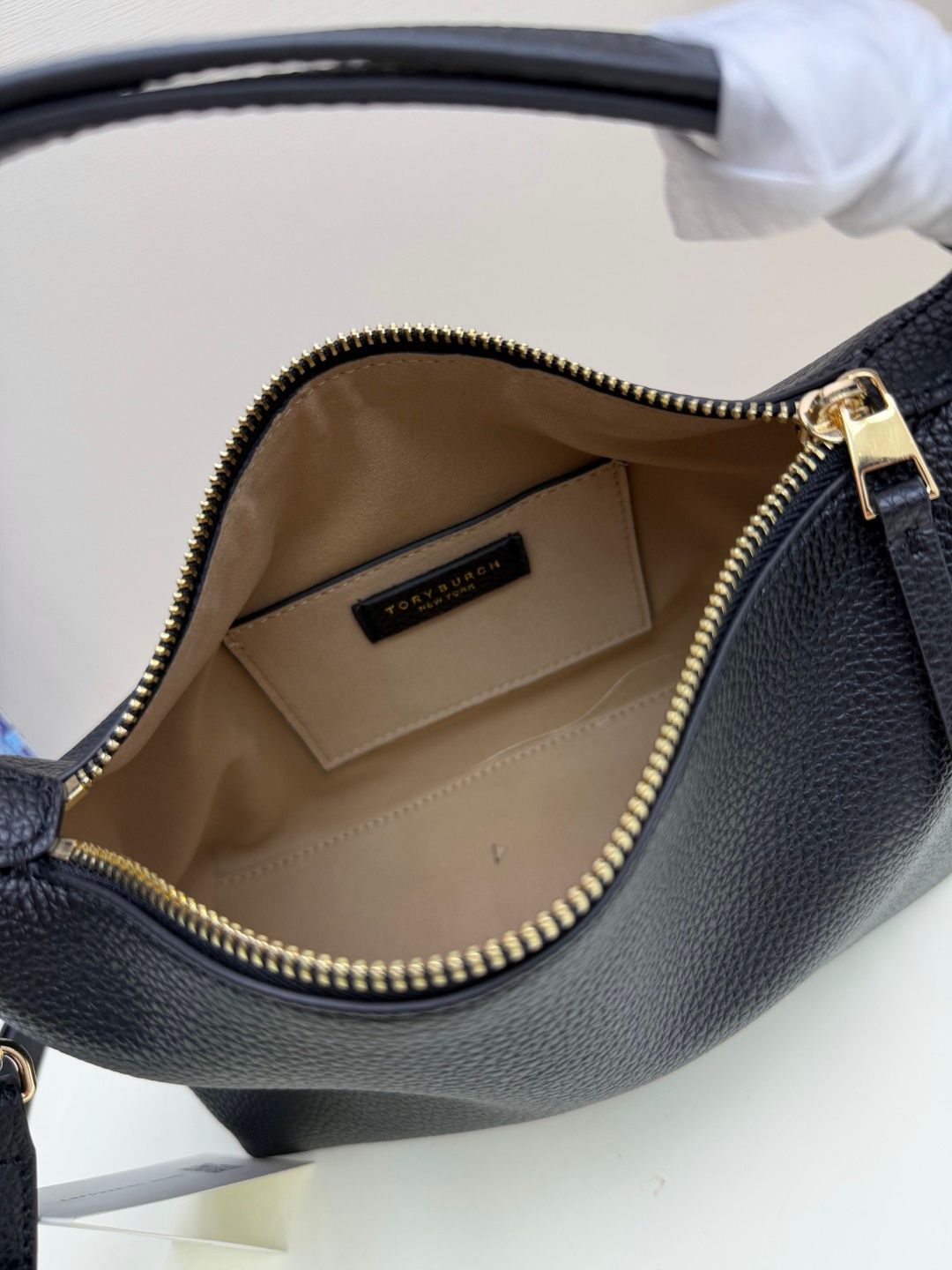 New small-sized floral TB commuting bag for spring and summer fashion show, popular selection of top layer cowhide, lychee patterned cowhide dumpling bag, lunch box bag, box bag, portable single room armpit bag, crossbody bag