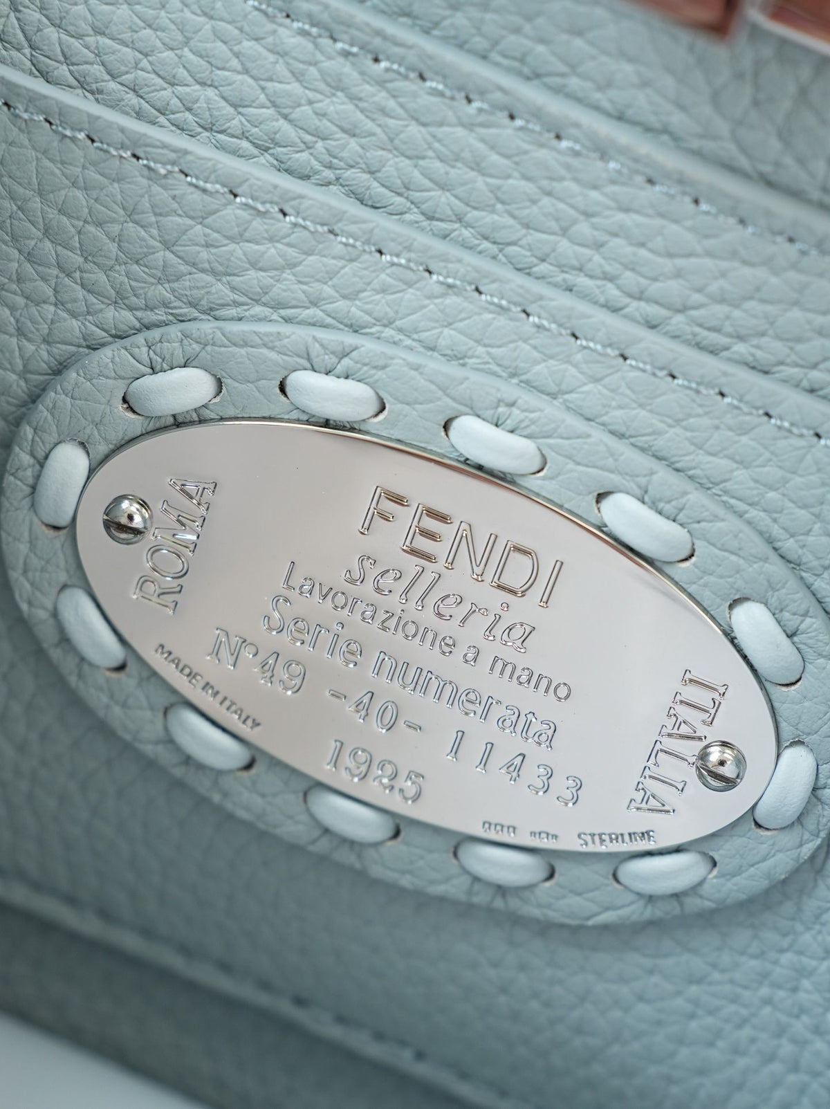 Model 15009 Ice Blue Size 20cm Details Ice Blue Hand sewn Peekaboo ISeeU Medium Handbag Litchi Pattern Calfskin Material with Classic Twist Lock Soft Nappa Leather Lining on Both Sides Separated by Hard Dividers with Buckle Internal Pocket and Gold Metal