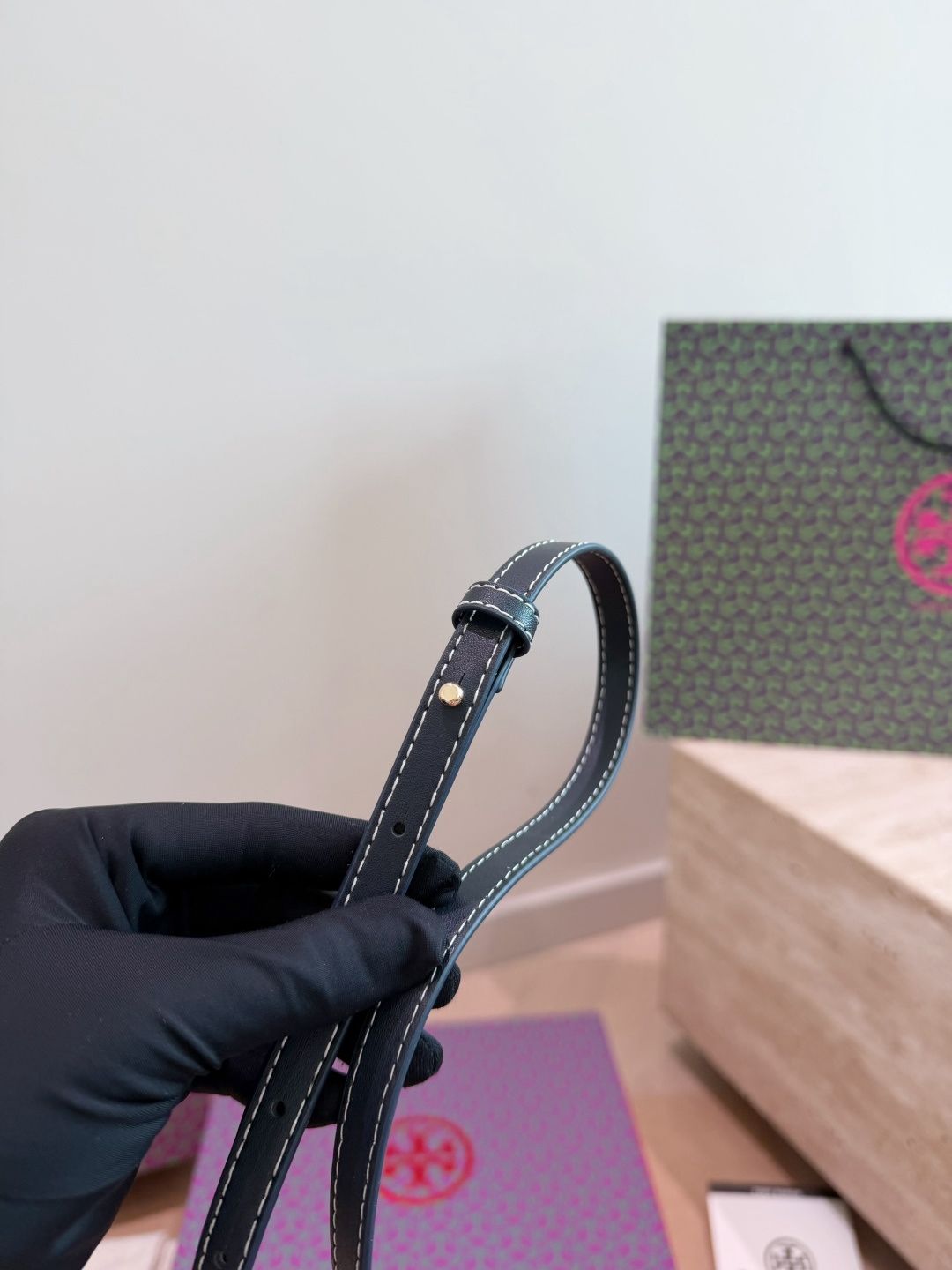 Comes with Toryburch gift box/presbyopia lunch box package