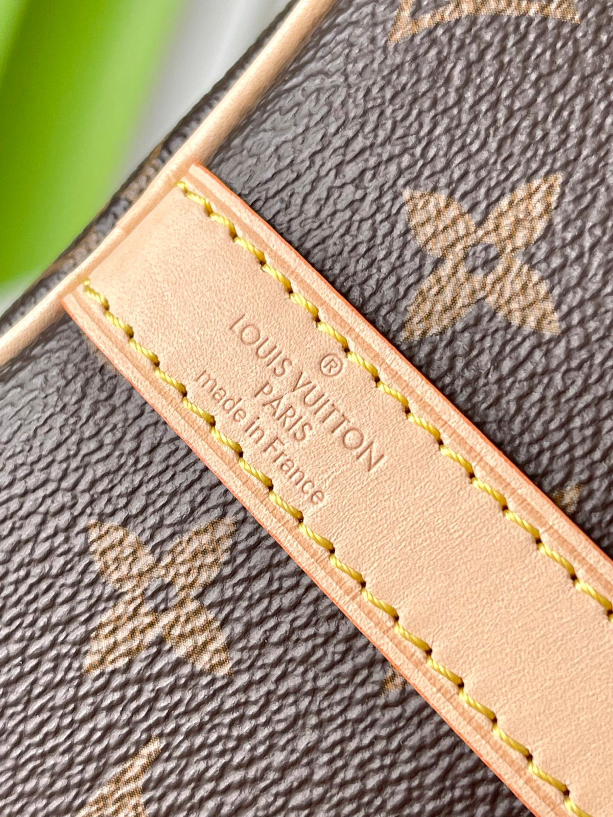 The highest version of the original factory leather top of the line original single with complete packaging top of the line original single physical shot M41113 size: 251915cm