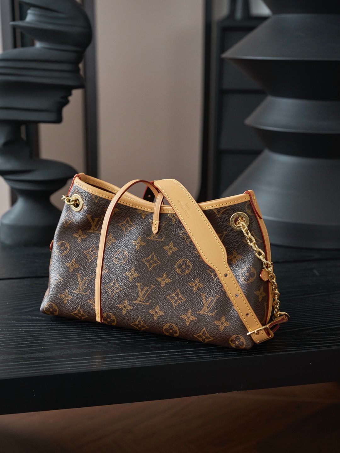 CARRYALL BB handbag M13014 original fabric 163c chip all steel vacuum plated 1400