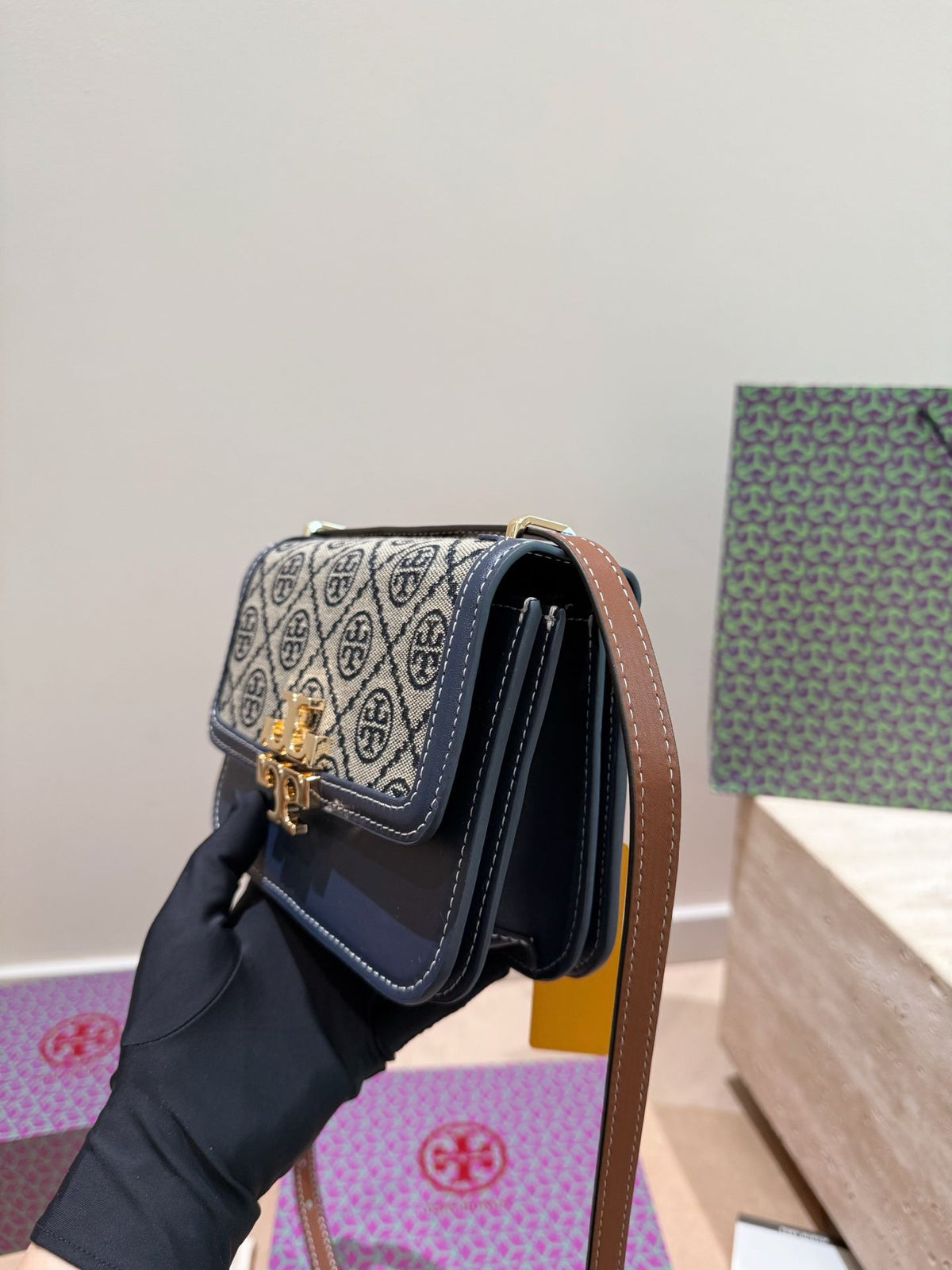 Folding Box Tory Burch Eleanor Series Small Gold Brick Underarm Bag