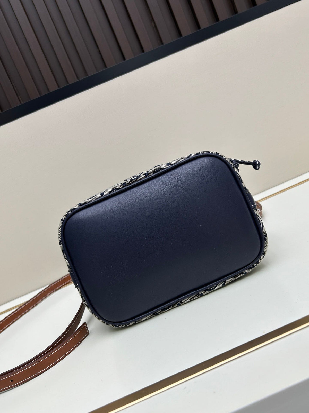 Batch 350 new medium-sized bucket bag TORY BURCH T MONOGRAM vintage jacquard crossbody bucket bag size 17.9x21.2x11.7cm