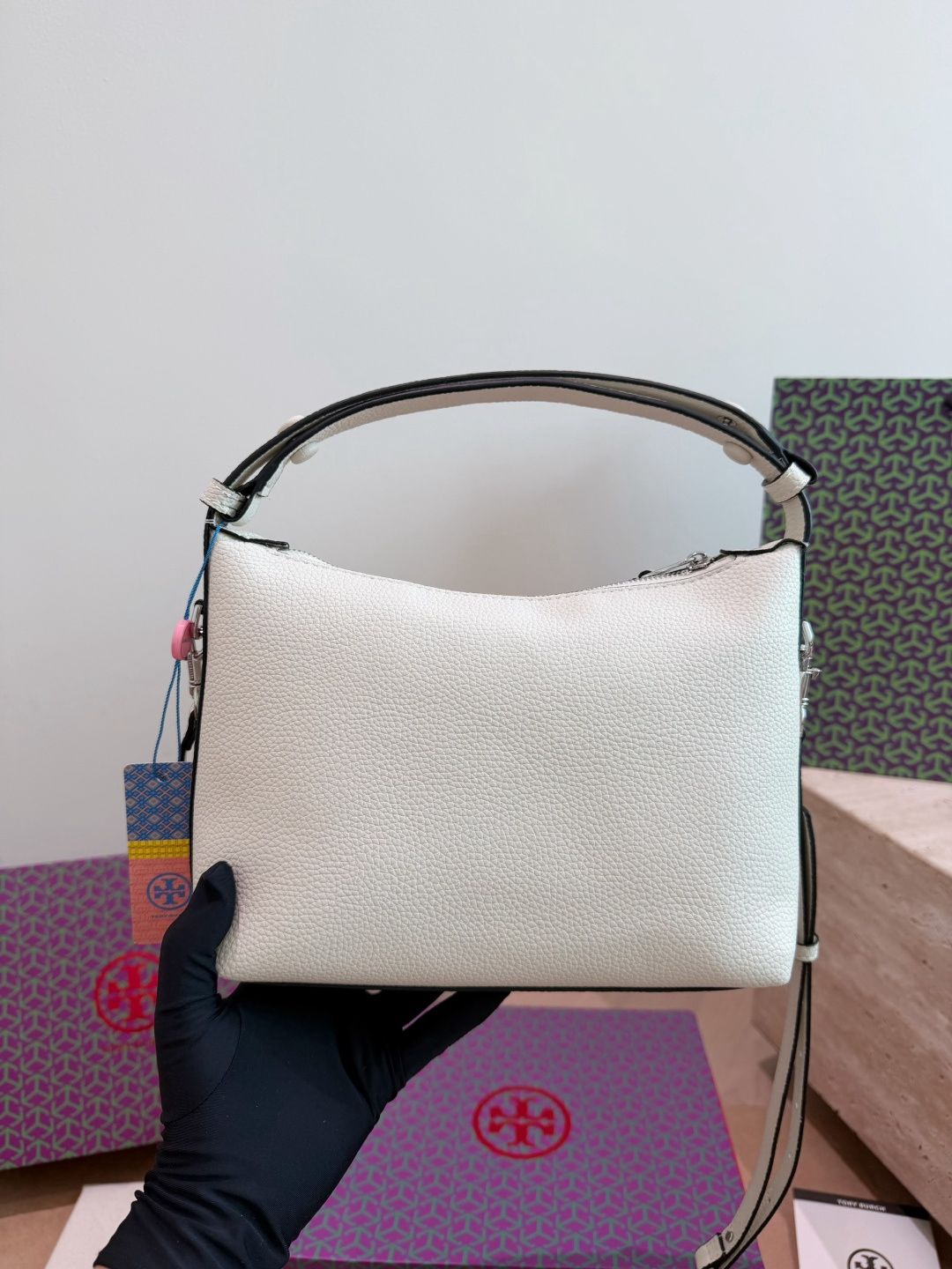 Comes with Toryburch gift box/lunch box package