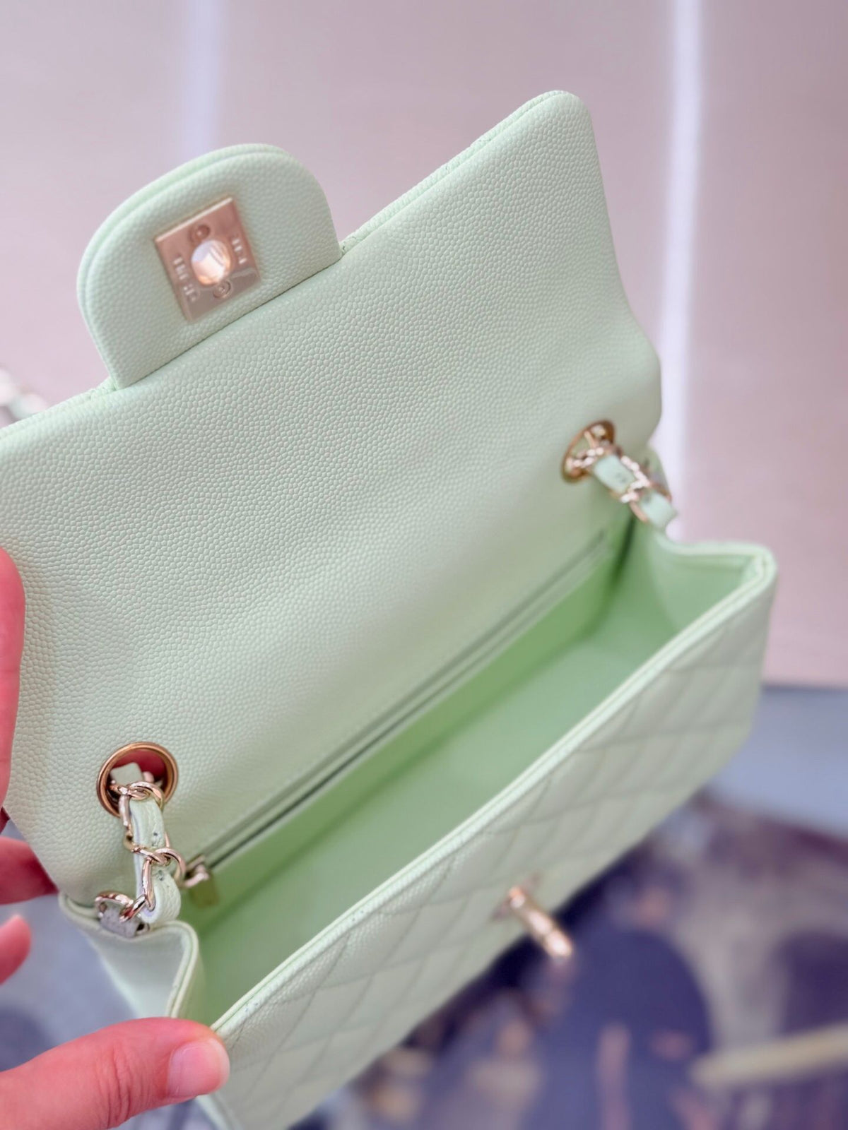 Upgraded version with chip 20 light green