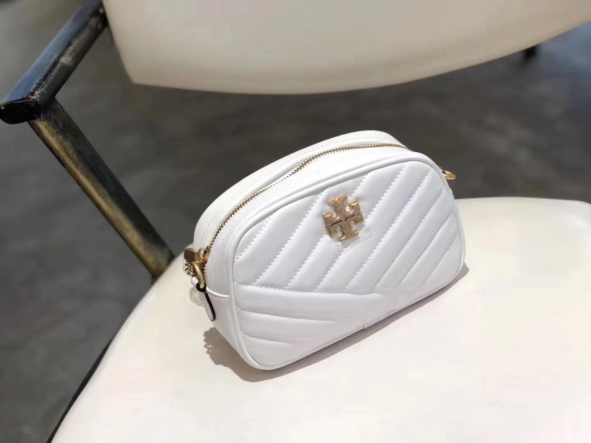 TB camera bag with gift box, super beautiful and simple design, exquisite workmanship, loved by everyone, size 18cm