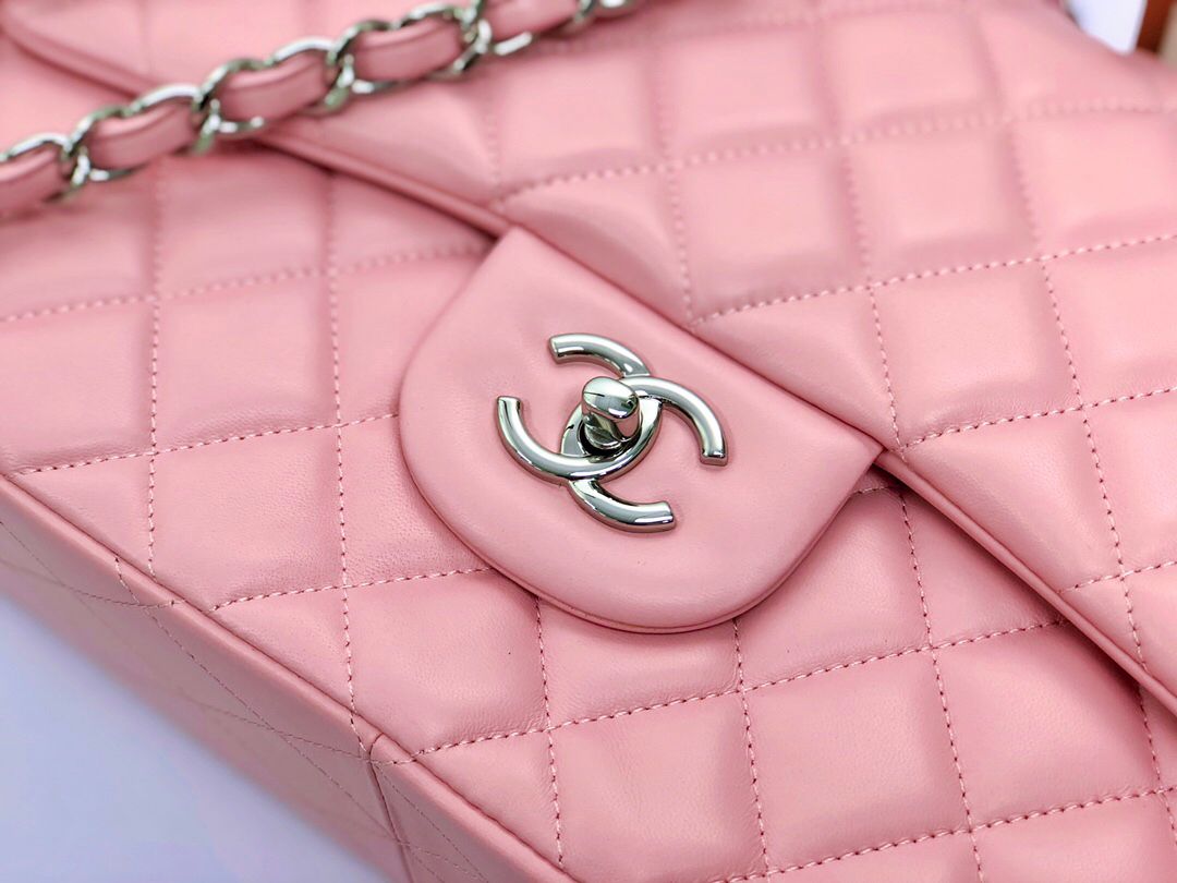 Upgraded version A1113 So beautiful that no one has friends CF Classic diamond series Original lambskin small buckle version Professionally customized heavyweight hardware shoulder straps Handmade wiring Lining leather Exquisite hot stamping font Uniform