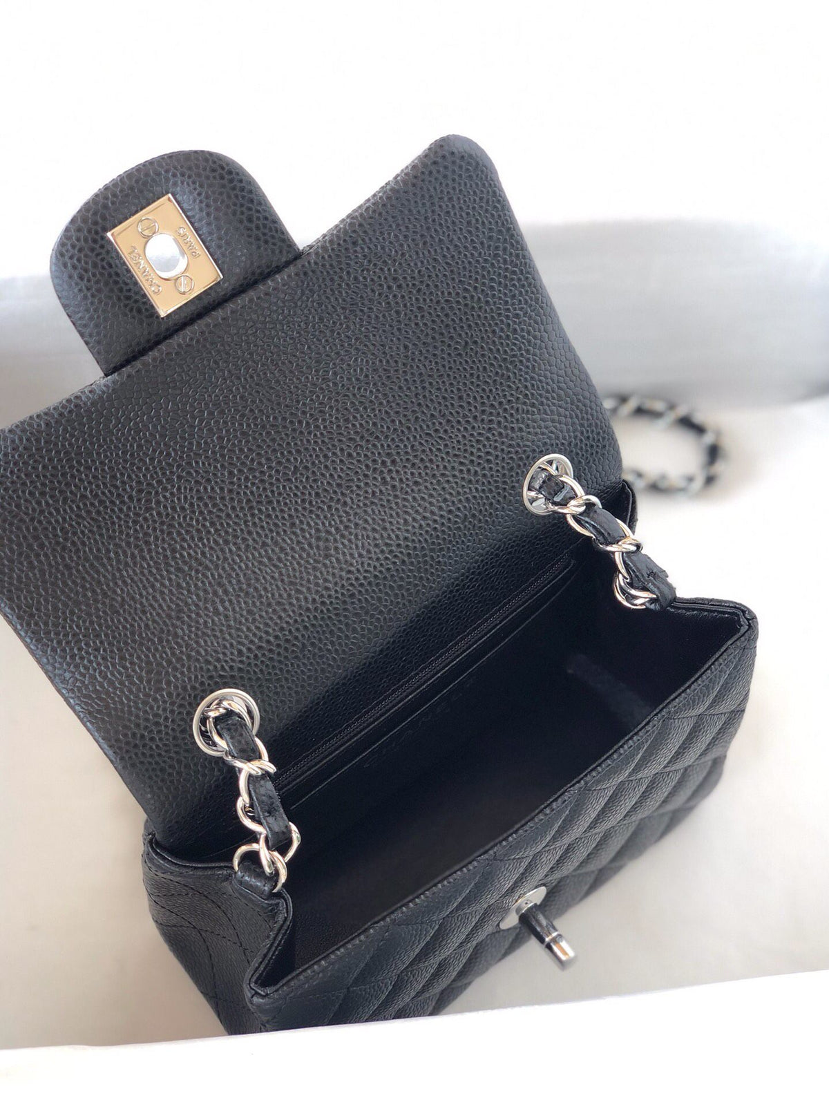 cfmini1115 ball pattern leather Classic Flap classic CF square fat caviar ball pattern return