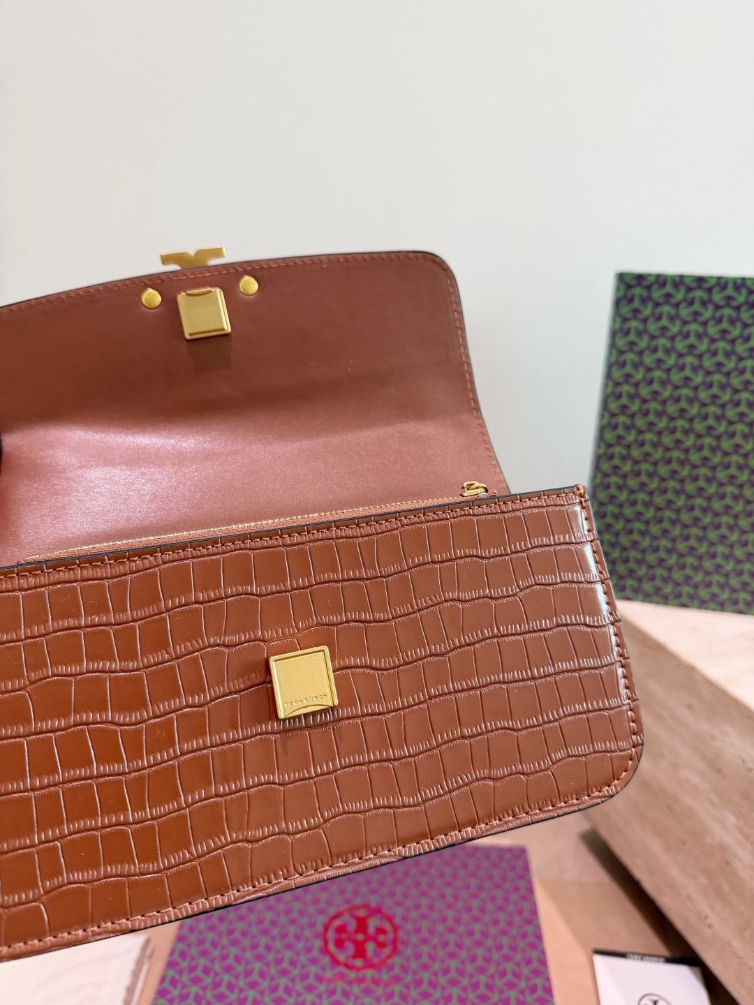 Folding box size 2412