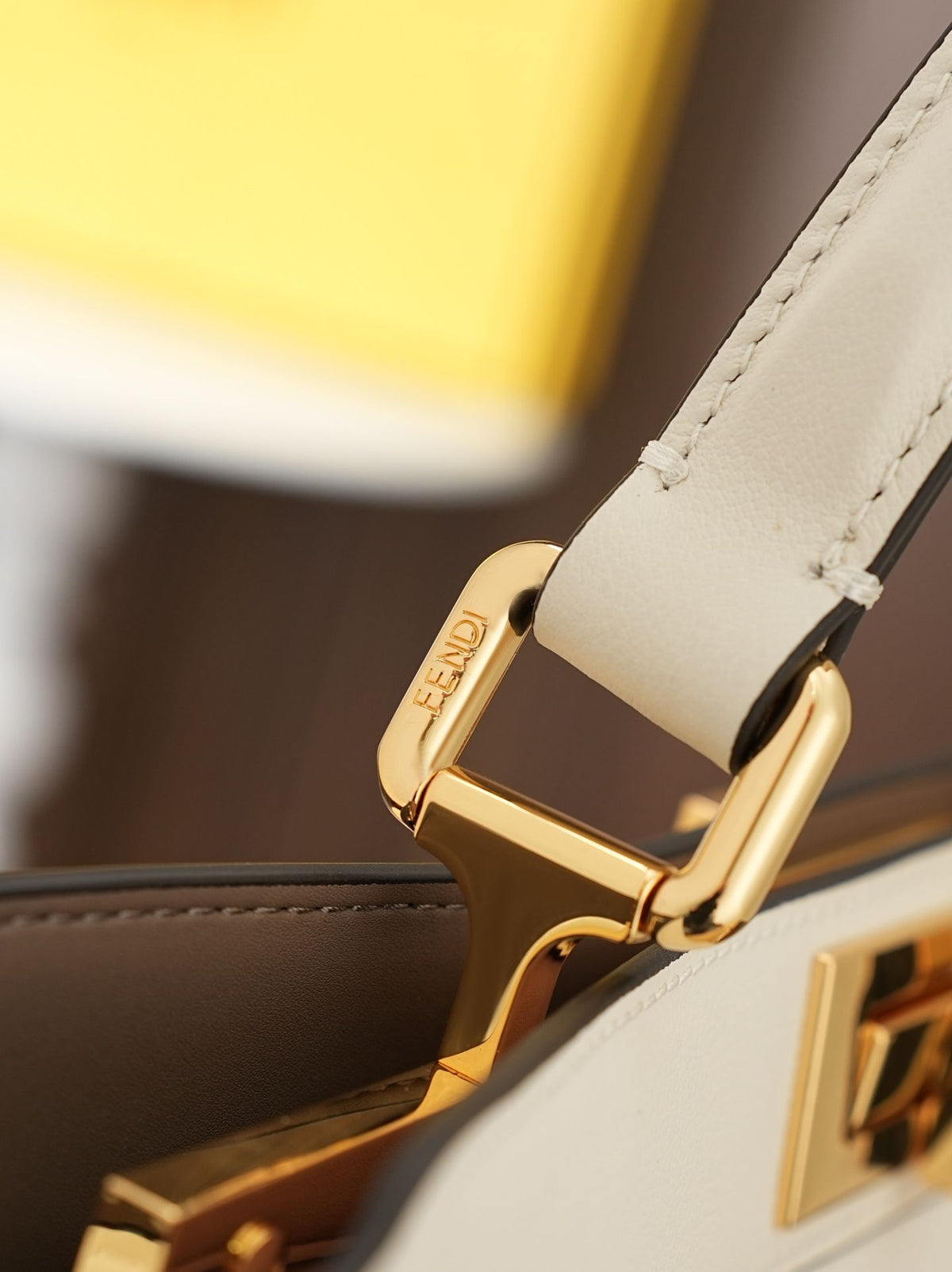 Model 8005, large size, 33x25x13cm