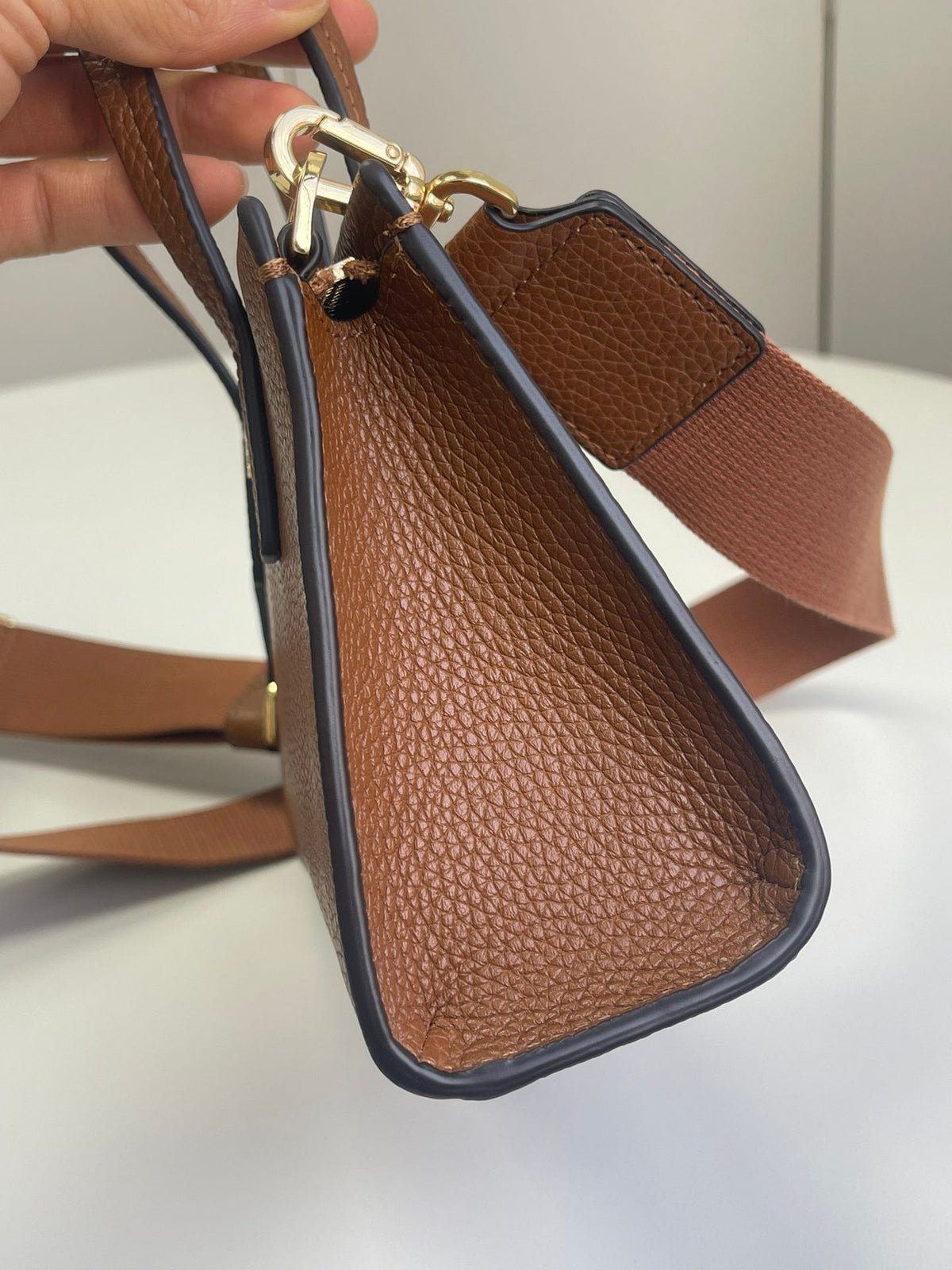 Story Burch ELLA tote, natural drop cowhide crossbody, bill of lading shoulder bag size 19.5x14.5x7, number H089 P370