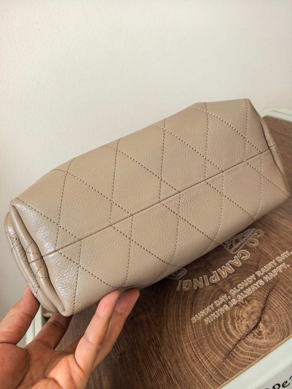 [Number 1517] The small account will never go out of style | The Dream Love Bag has been fiercely grasped by this TB, featuring a classic diamond grid and a vintage gold chain with a built-in noble filter