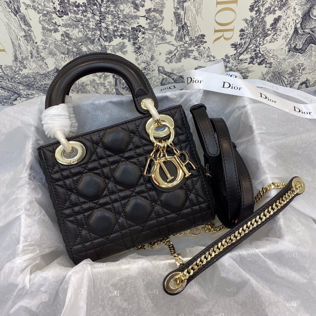 Clear out price in seconds, sheepskin 420 highest version, original factory top quality, original order with full set of packaging, top quality, original order with slow delivery. If you don't need this price, you can buy a few more and give them away