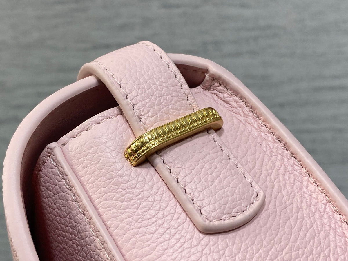 Pink spot latest Medaillon series