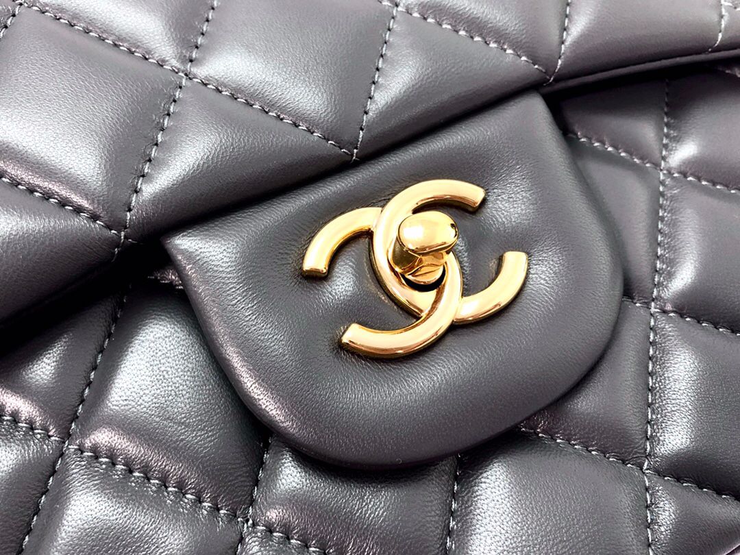 Upgraded version A1113 So beautiful that no one has friends CF Classic diamond series Original lambskin small buckle version Professionally customized heavyweight hardware shoulder straps Handmade wiring Lining leather Exquisite hot stamping font Uniform