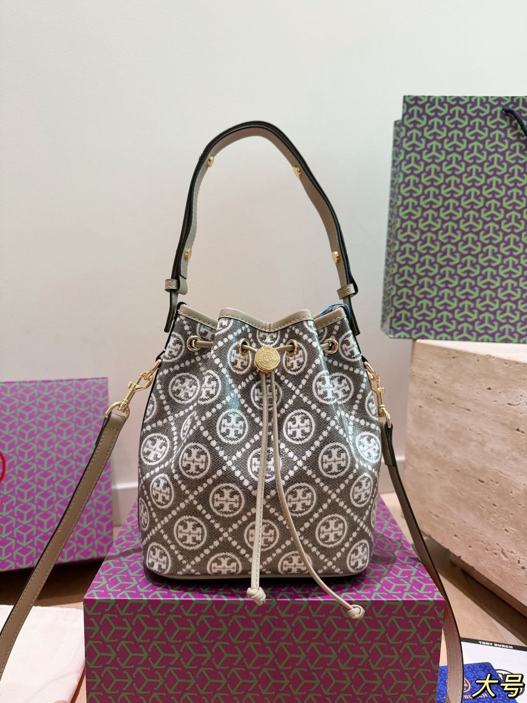 Large size box commuting versatile king | Tory Burch vintage water bucket bag