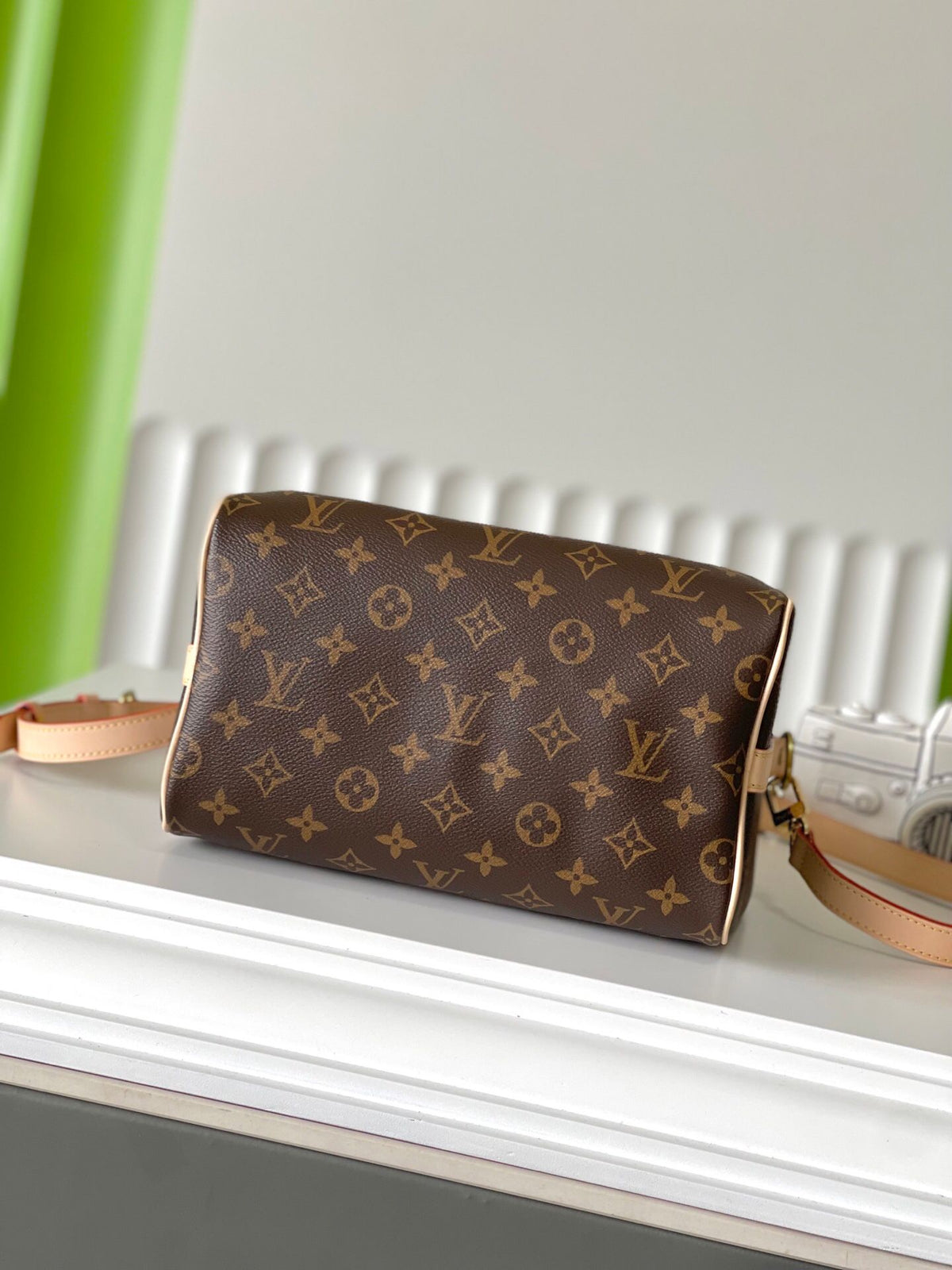 The highest version of the original factory leather top of the line original single with complete packaging top of the line original single physical shot M41113 size: 251915cm
