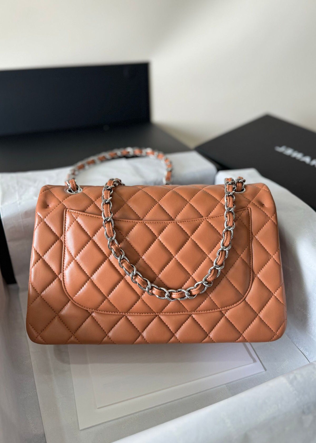 Upgraded version A1113 So beautiful that no one has friends CF Classic diamond series Original lambskin small buckle version Professionally customized heavyweight hardware shoulder straps Handmade wiring Lining leather Exquisite hot stamping font Uniform