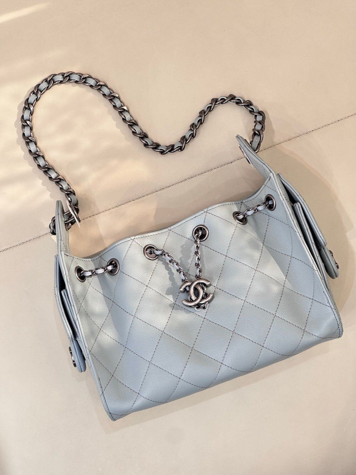 New releases are always a surprise. This year is no exception. The appearance of the 25C early spring series bags has reached a new level.