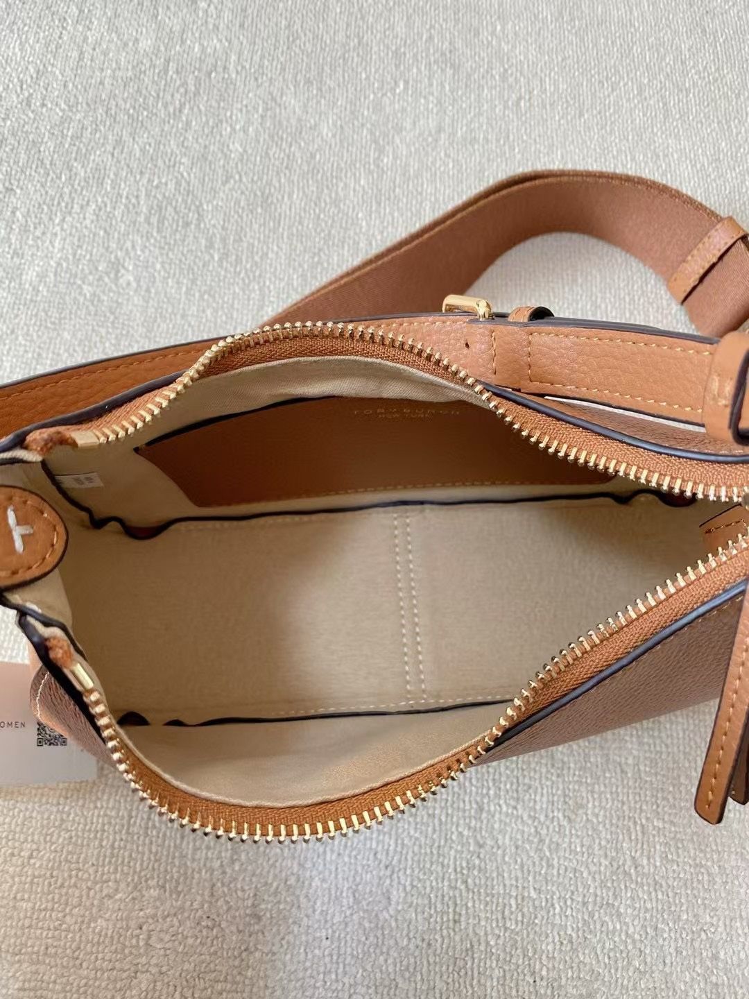 Brown capacity, large lychee grain cowhide, delicate and high-end