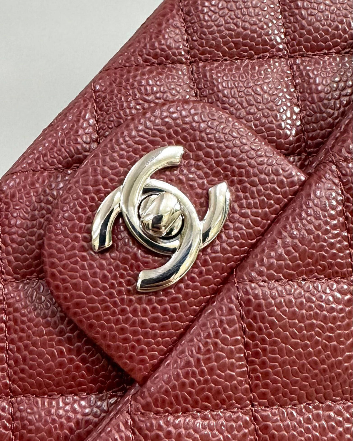 Latest version of classic ball pattern caviar cowhide 1116 whole imported original cowhide CF..MM directly regarded as high-end quality size 20Cm gold silver buckle ready stock P780