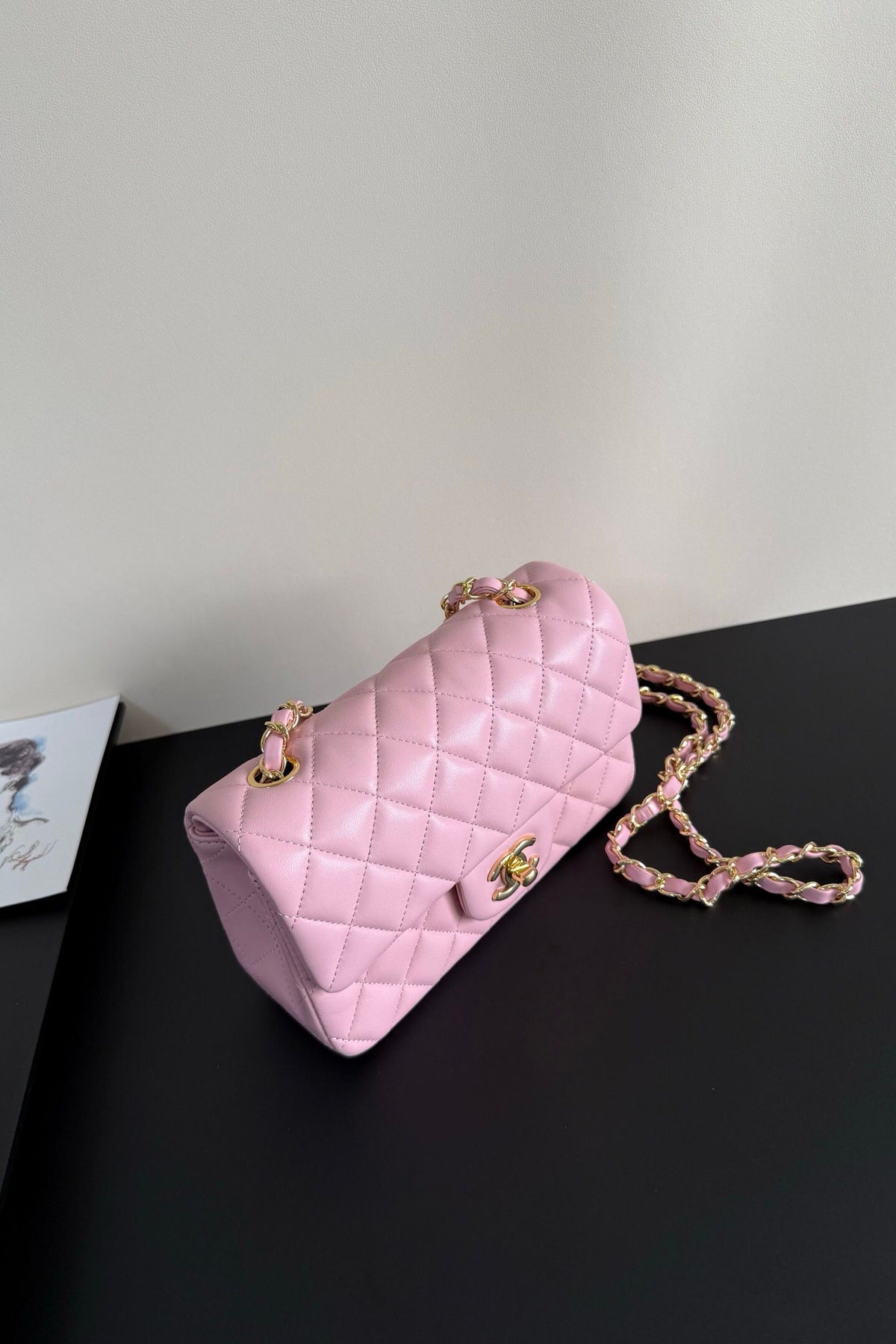 Upgraded version (full leather inside and outside) CF 20cm lambskin. Exclusive product in the market. Please see the pictures for leather details and workmanship. It is perfect. Welcome to compare. 116 pink gold buckle