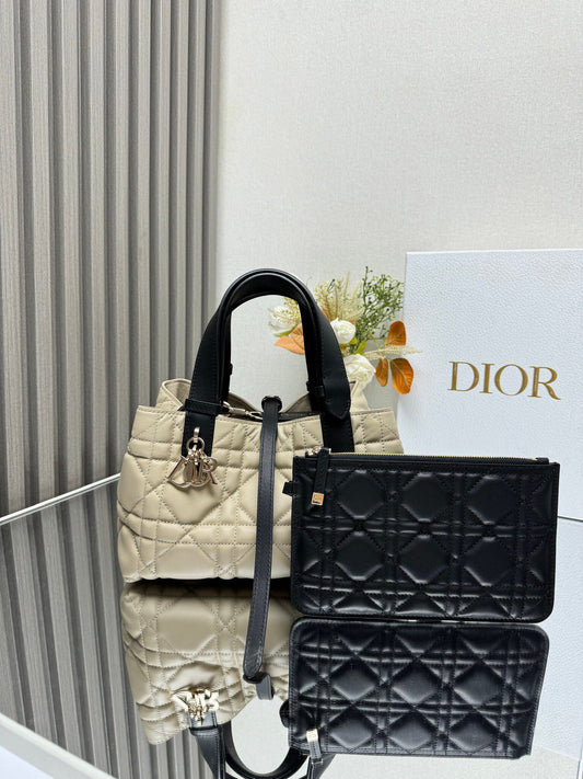 TOUJOURS handbag [Apricot with small black size]