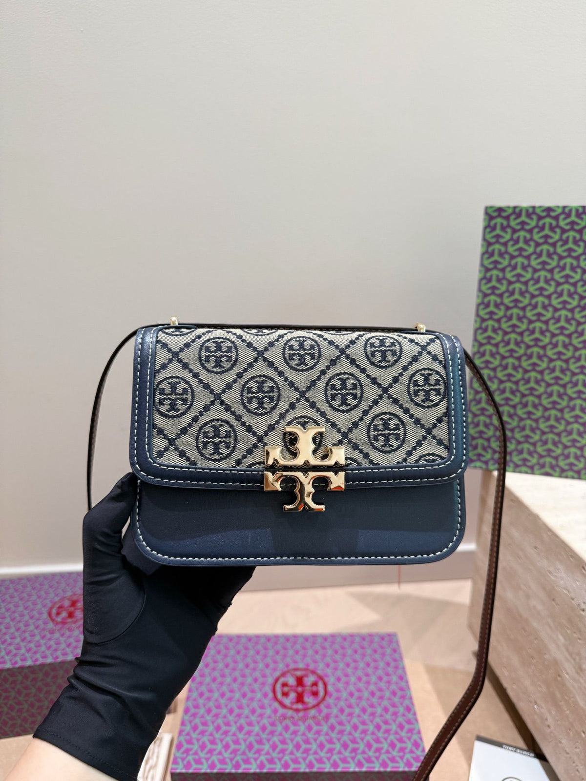Folding Box Tory Burch Eleanor Series Small Gold Brick Underarm Bag