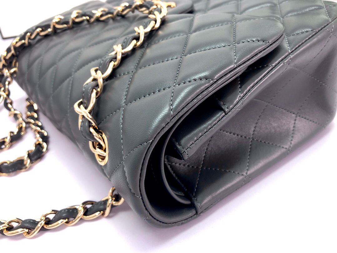 Upgraded version A1113 So beautiful that no one has friends CF Classic diamond series Original lambskin small buckle version Professionally customized heavyweight hardware shoulder straps Handmade wiring Lining leather Exquisite hot stamping font Uniform