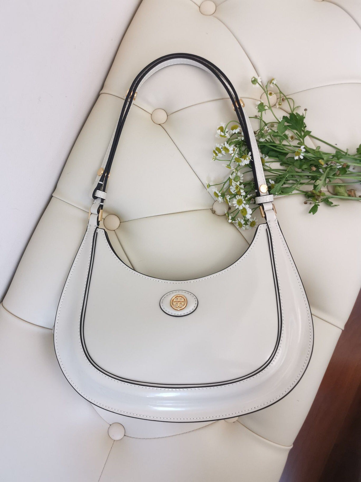 TORY BURCH No. 901 Cheese White