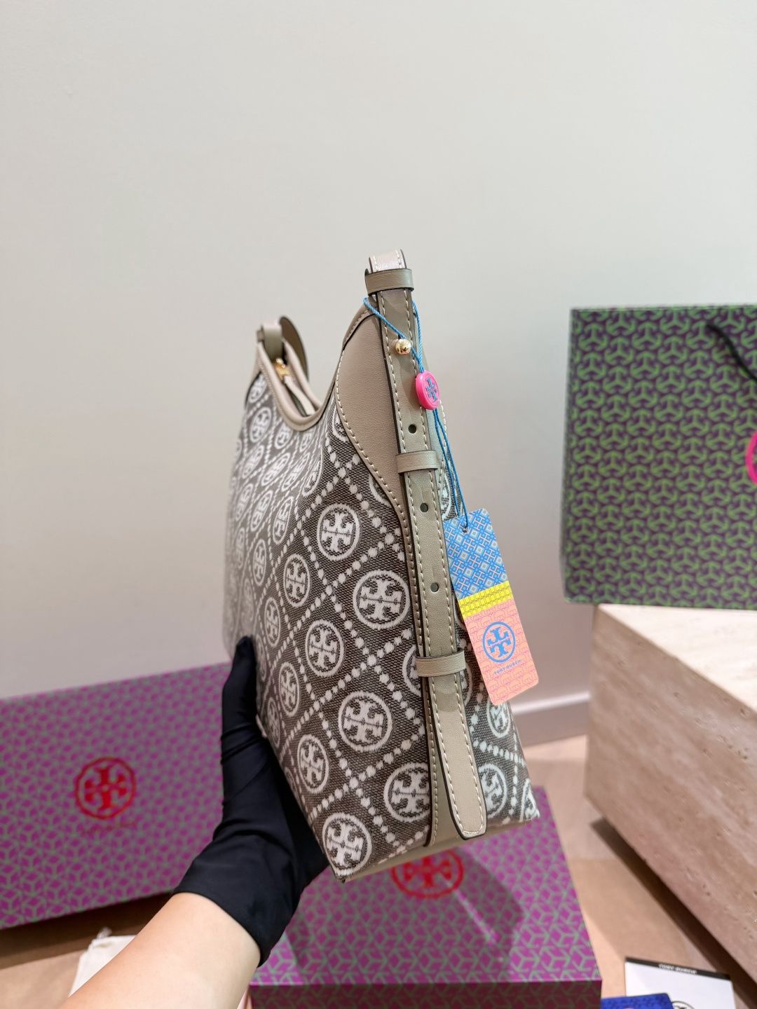 Tory Burch Hobo Underarm Bag