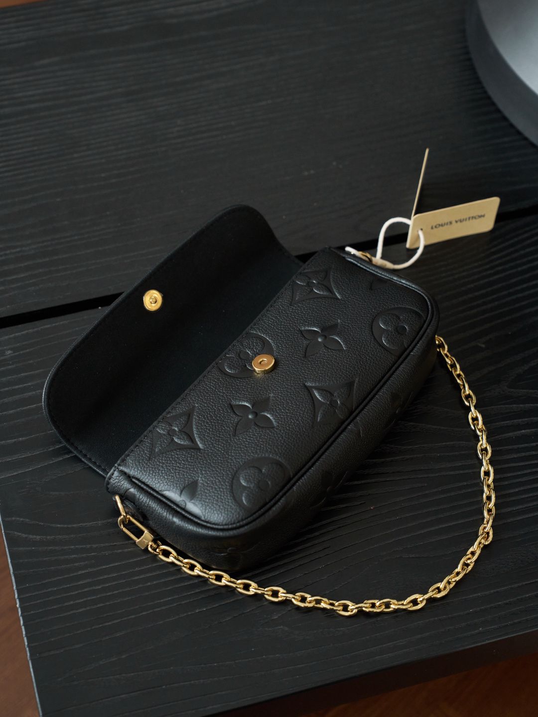 WALLET ON CHAIN IVY black calfskin handbag M82154 P1230 original calfskin full steel vacuum plated variable code chip version