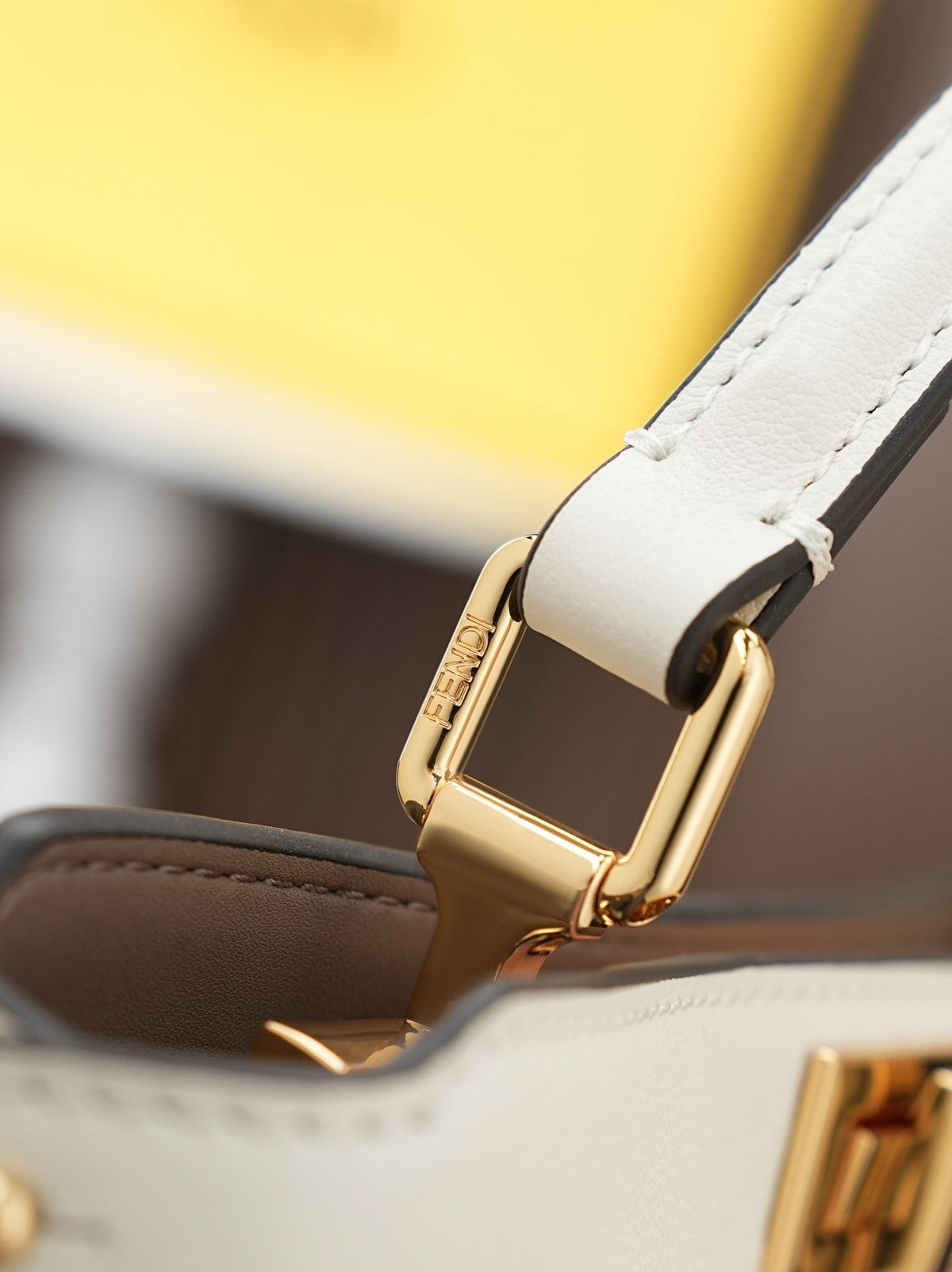 Model 8005, small size 20*11*15cm, FE ND1 "peekaboo I see u" handbag. Brand new "peekaboo I see u" is designed to showcase your unique side. The new style continues the classic trapezoidal silhouette and square twist lock design of the original "peekaboo"