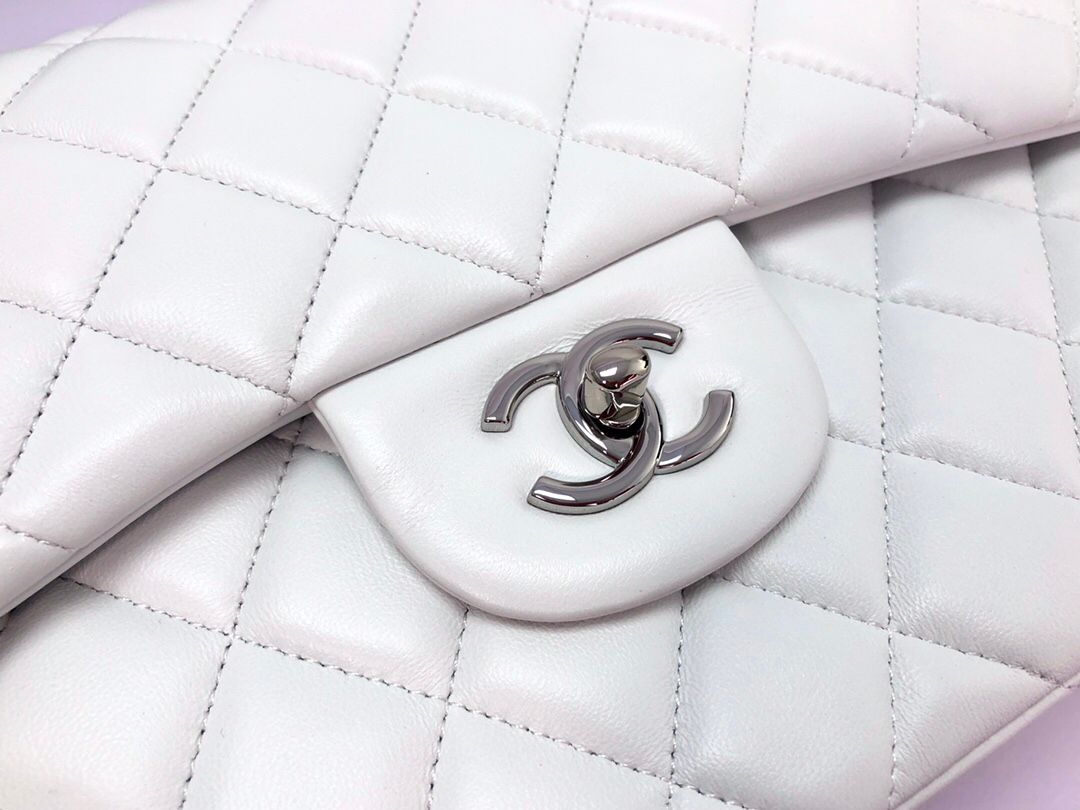 Upgraded version A1113 So beautiful that no one has friends CF Classic diamond series Original lambskin small buckle version Professionally customized heavyweight hardware shoulder straps Handmade wiring Lining leather Exquisite hot stamping font Uniform