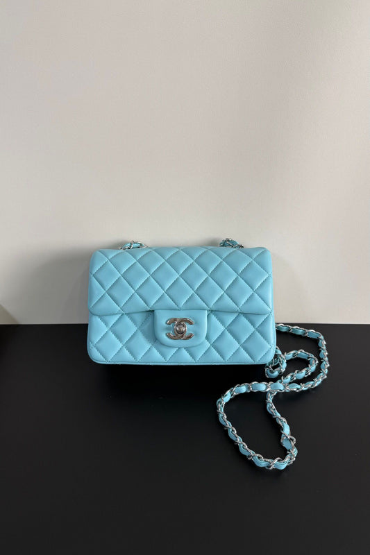 Upgraded version (full leather inside and outside) CF 20cm lambskin. Exclusive product in the market. Please see the pictures for leather details and workmanship. It is perfect. Welcome to compare 116 blue silver Tiffa.