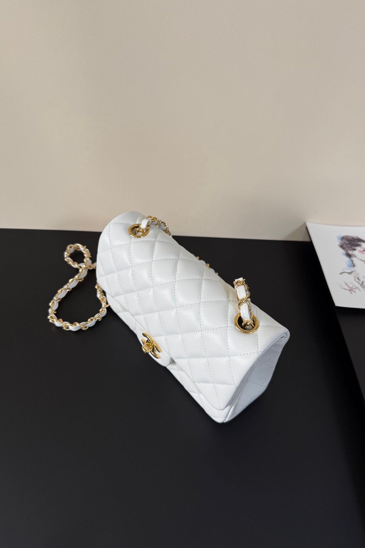 Upgraded version (full leather inside and outside) CF 20cm lambskin. Exclusive product in the market. Please see the pictures for leather details and workmanship. It is perfect. Welcome to compare. 116 Platinum