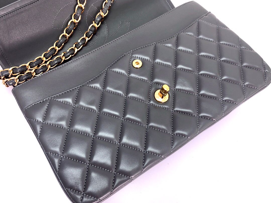 Upgraded version A1113 So beautiful that no one has friends CF Classic diamond series Original lambskin small buckle version Professionally customized heavyweight hardware shoulder straps Handmade wiring Lining leather Exquisite hot stamping font Uniform