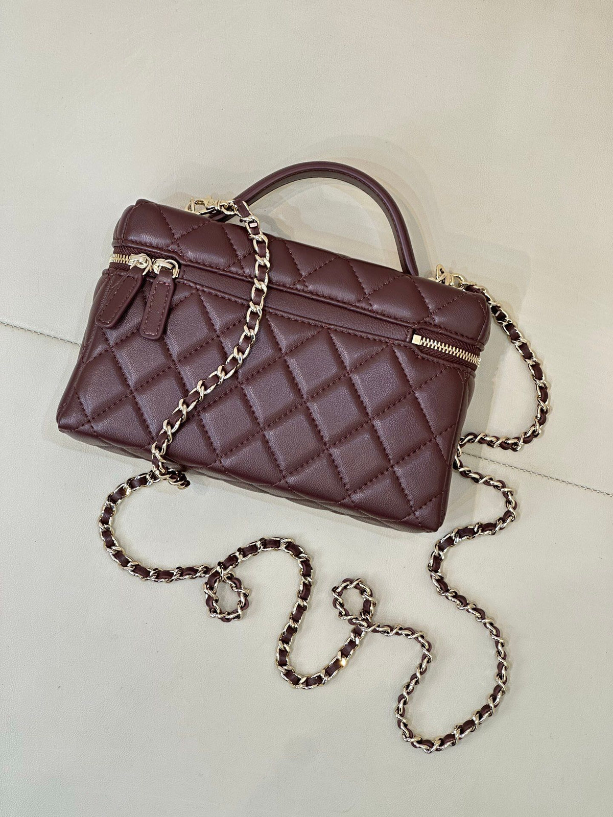 Classic double p lunch box bag. This little cutie is the best out of stock among the new models.