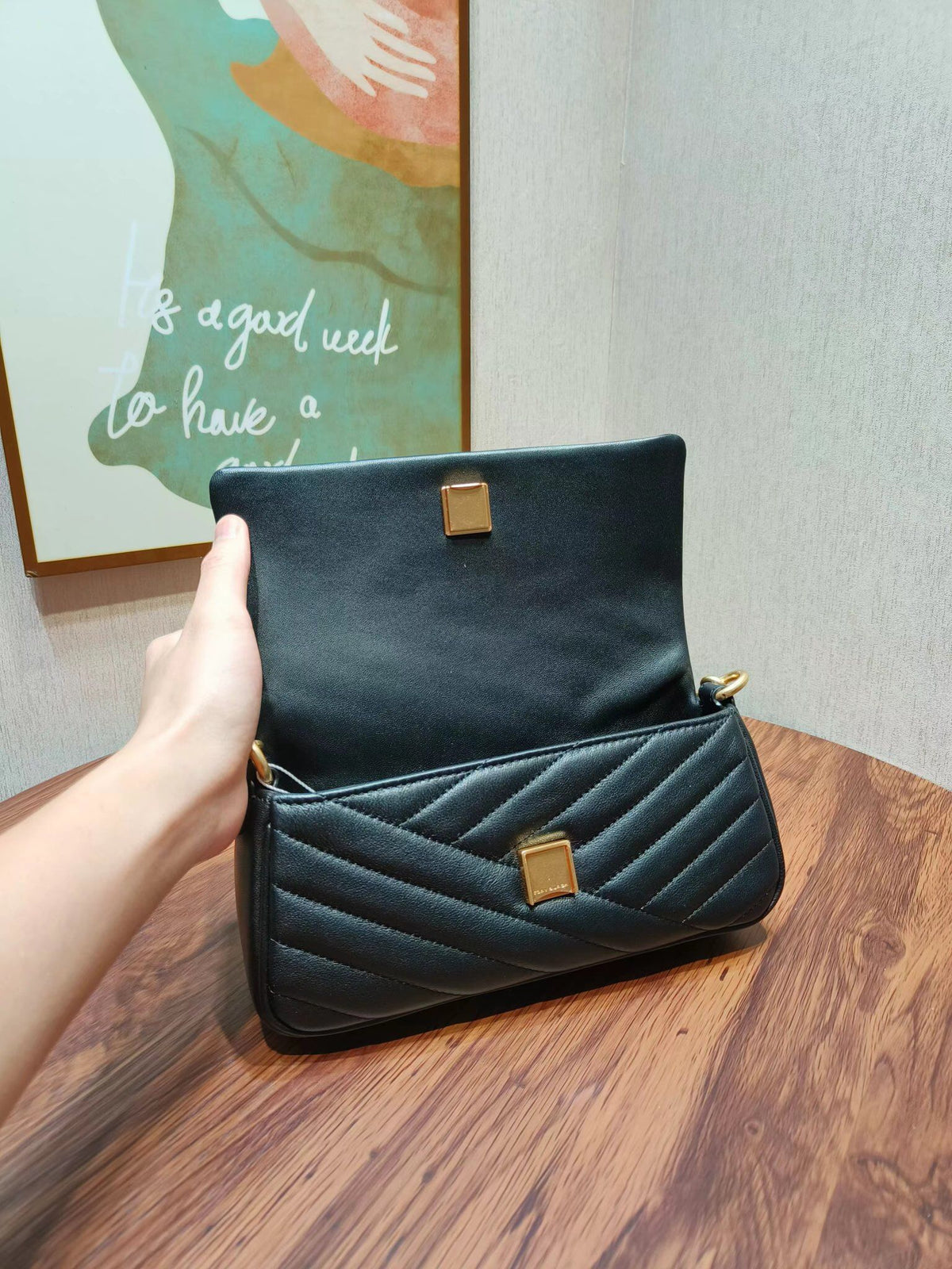 Number 941 New Kira Shoulder Backpack Version Lightweight and Suitable for Underarm Clip Made of Selected Herringbone Quilted Leather with Brown Brass Accessories, Iconic Slant Double T Logo and Detachable Crossbody Chain Exquisite Bag Design Suitable