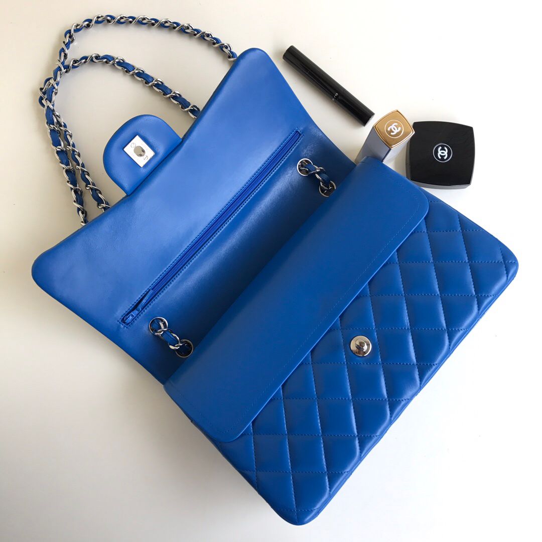Upgraded version A1113 So beautiful that no one has friends CF Classic rhombus series Original lambskin small buckle version Professionally customized heavyweight hardware shoulder straps Handmade wiring Matching with same color lining Exquisite hot stamp