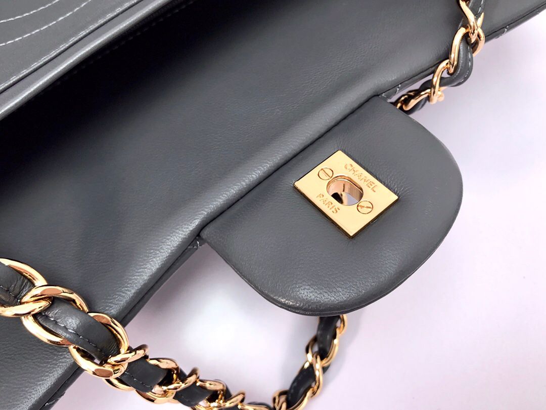 Upgraded version A1113 So beautiful that no one has friends CF Classic diamond series Original lambskin small buckle version Professionally customized heavyweight hardware shoulder straps Handmade wiring Lining leather Exquisite hot stamping font Uniform