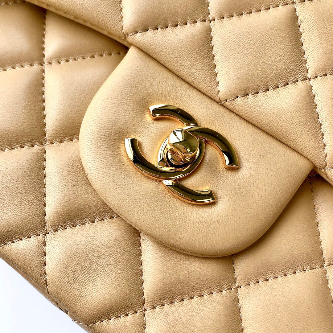 Upgraded version A1113 So beautiful that no one has friends CF Classic diamond series Original lambskin small buckle version Professionally customized heavyweight hardware shoulder straps Handmade wiring Lining leather Exquisite hot stamping font Uniform