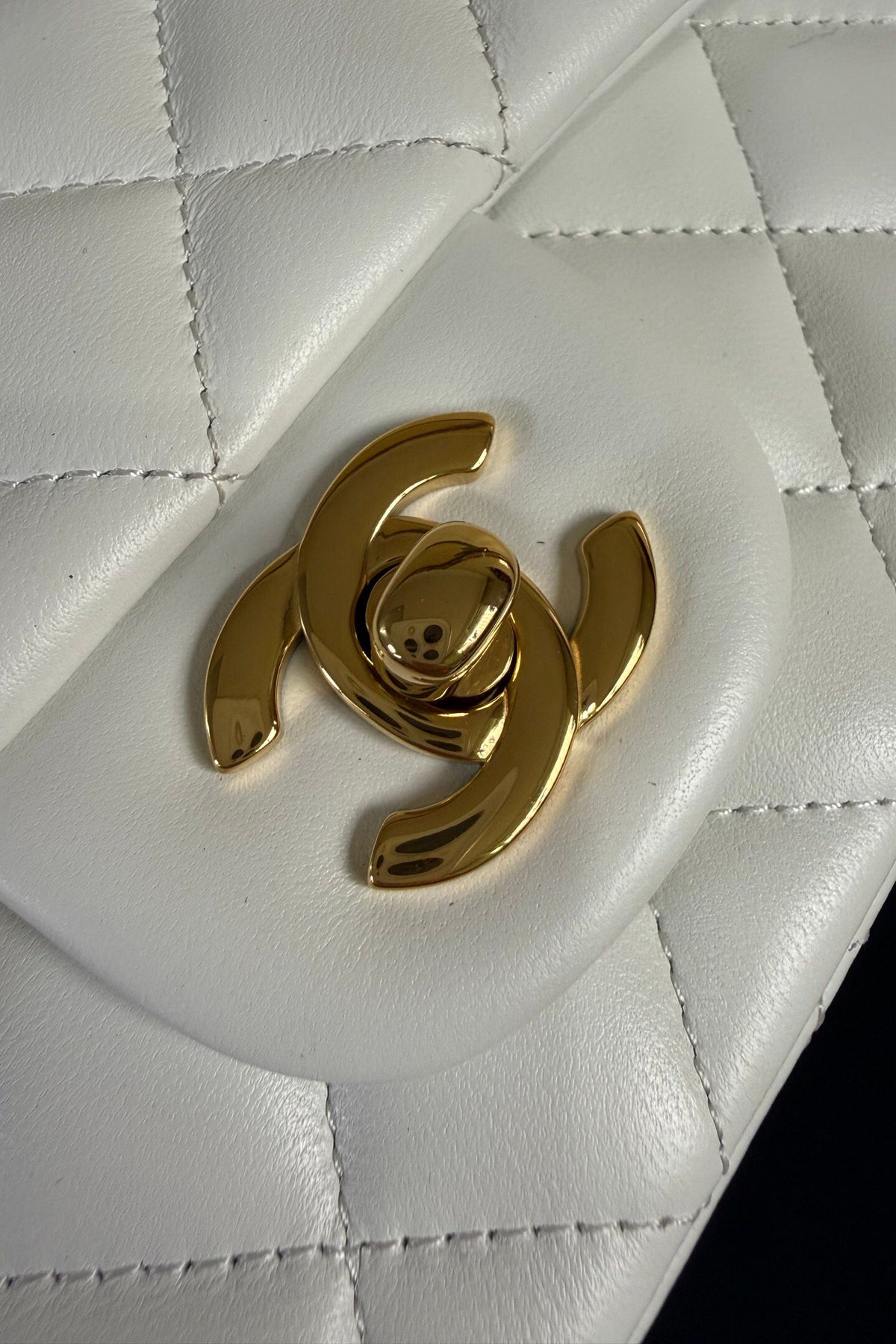 Upgraded version (full leather inside and outside) CF 20cm lambskin. Exclusive product in the market. Please see the pictures for leather details and workmanship. It is perfect. Welcome to compare. 116 Platinum