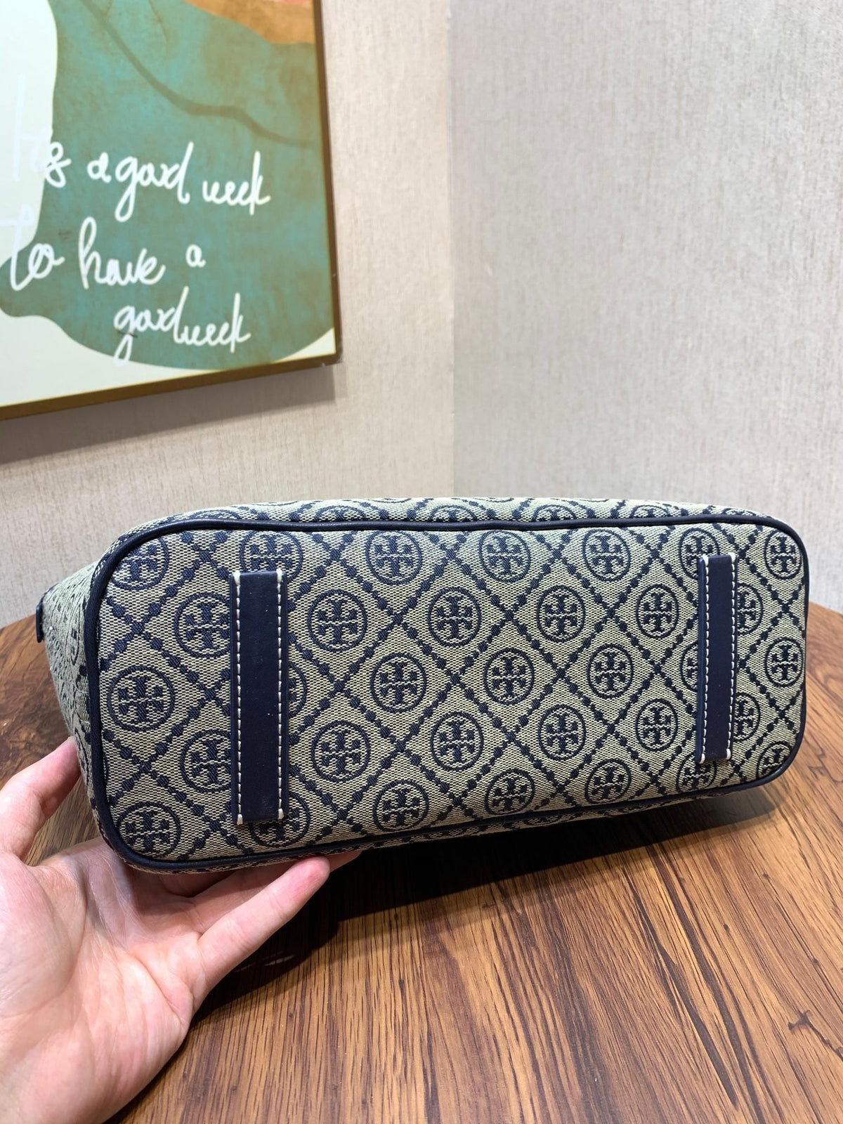 Number 1915 Small TORY BURCH Vintage Shopping Bag Monogram Pattern Charm and Unique Style Tote Bag Crafted from Selected Knitted Jacquard Fabric