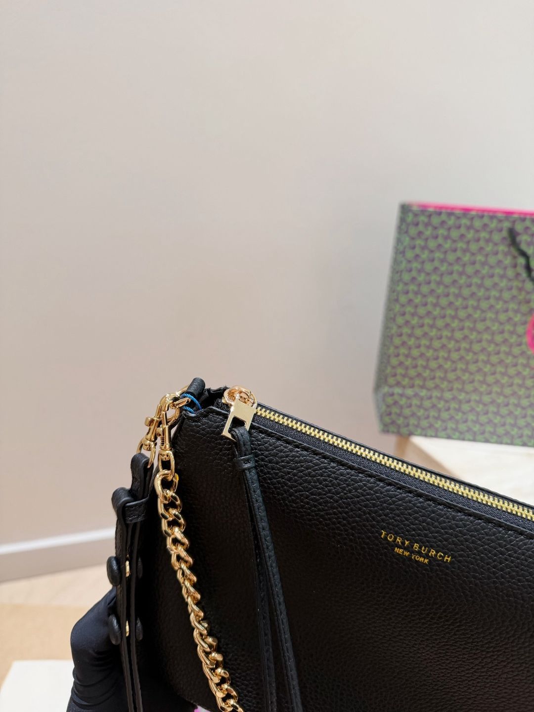 Tory Burch/Tory Burch Mahjong Bun is of moderate size Original order, custom made with origin label, imported fabric, super good texture and feel, durable and shiny hardware, non fading, single shoulder crossbody bag, fashionable and versatile, everything