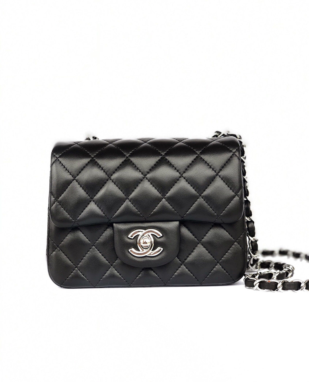 Fatty Fang Mini 17cm CF has a very feminine elegance, inherits the classics, is listed as the historical sales champion, and is an indispensable item in every pink fan’s wardrobe. 17cmp650 sheepskin
