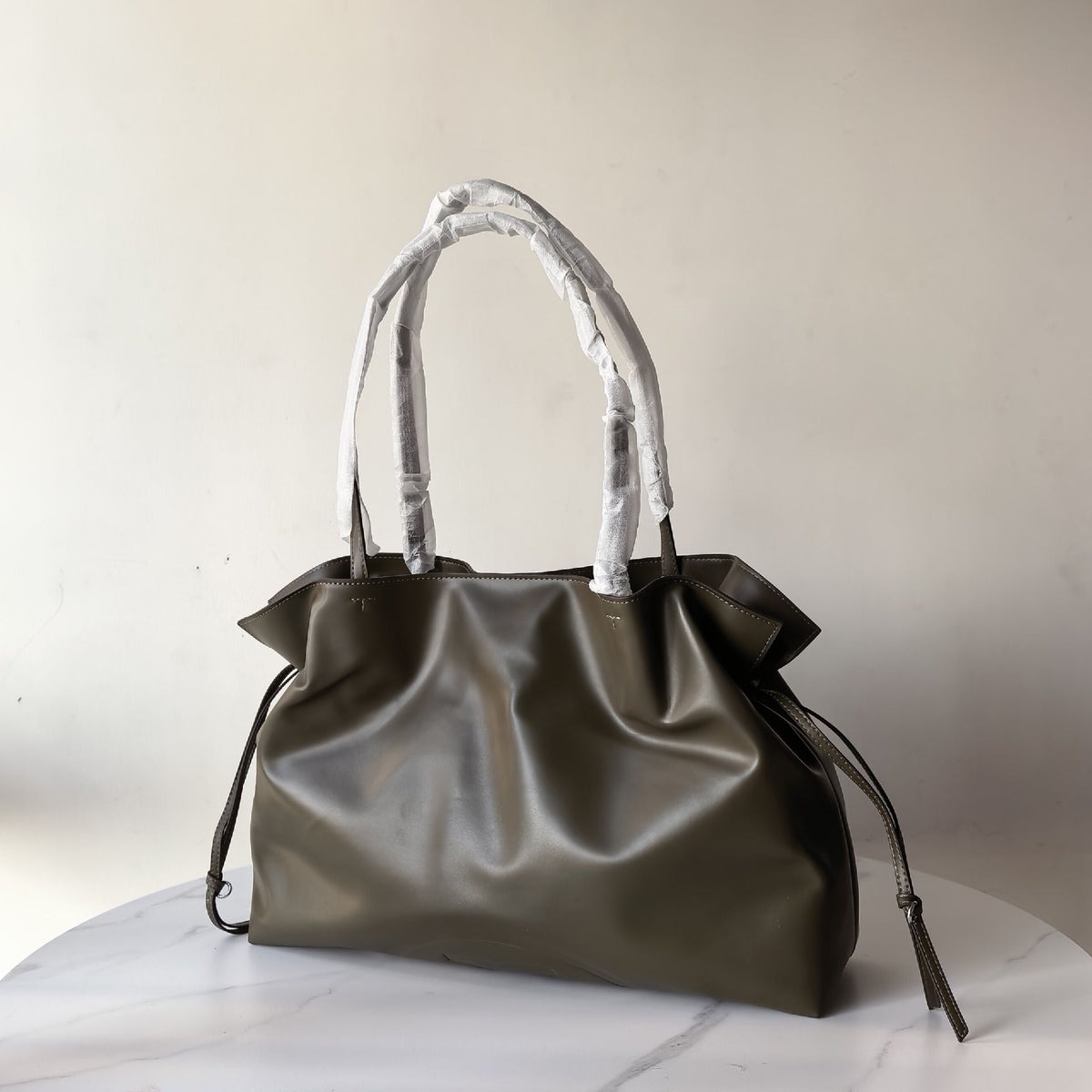 ToryBurch TB new Ella drawstring tote bag, high-end and durable