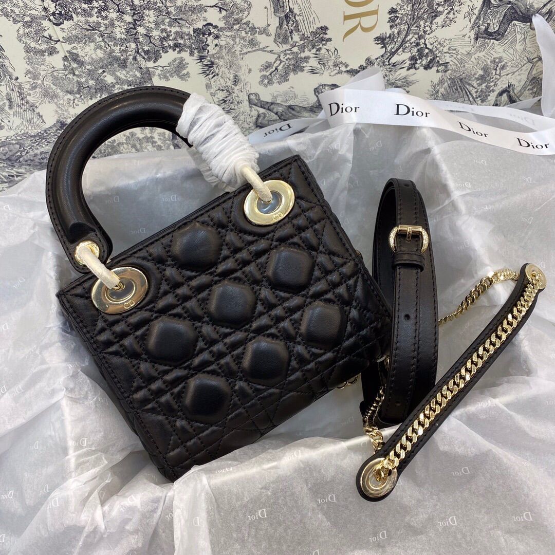 Clear out price in seconds, sheepskin 420 highest version, original factory top quality, original order with full set of packaging, top quality, original order with slow delivery. If you don't need this price, you can buy a few more and give them away